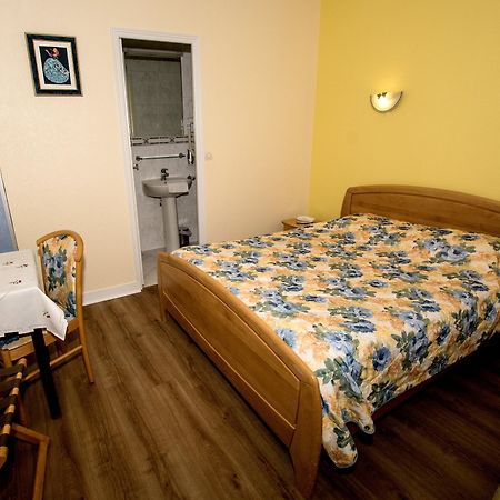 Hotel Le Plat D'Etain Brou Εξωτερικό φωτογραφία